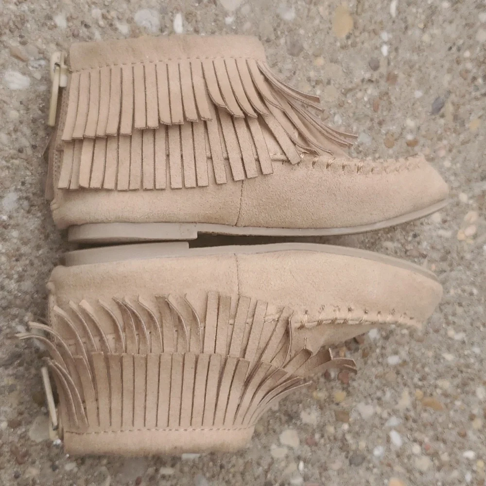 Old Navy Tan Brown Fringe Moccasin Booties Infant Baby 6